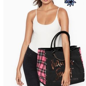 🚫 Sold 🚫 Victoria's secret tote bag